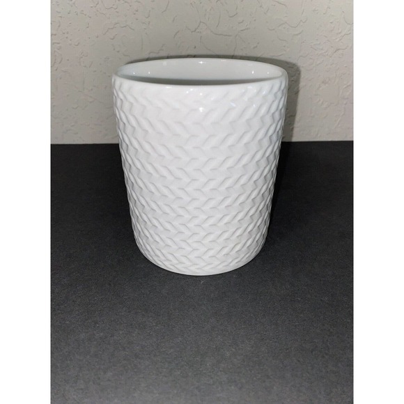 Lot Of 6 Pfaltzgraff Everyday Winston Coffee Mugs Cups White Zig Zag Pattern - Picture 9 of 10